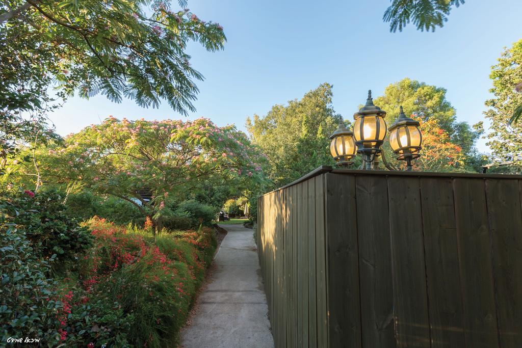 Musical Garden Cabins モシャヴ・ラマト エクステリア 写真