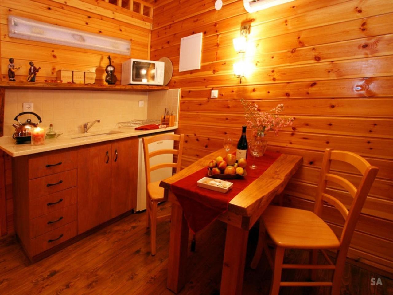 Musical Garden Cabins モシャヴ・ラマト エクステリア 写真